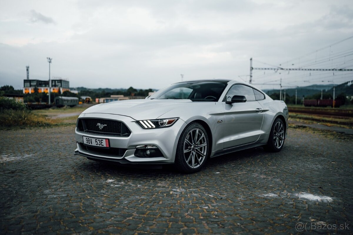 FORD MUSTANG GT 5.0 V8