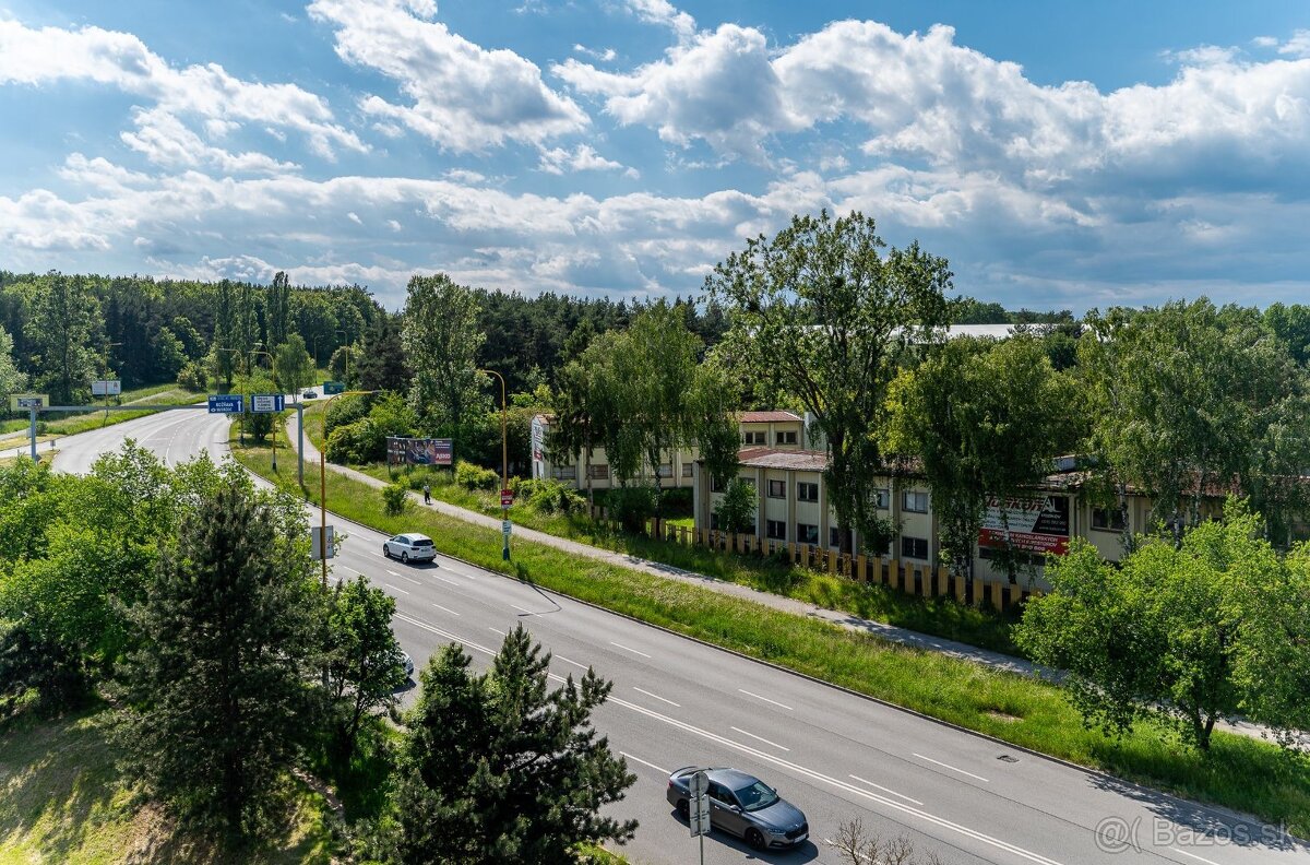 3 izbový byt s balkónom, Byty Popradská