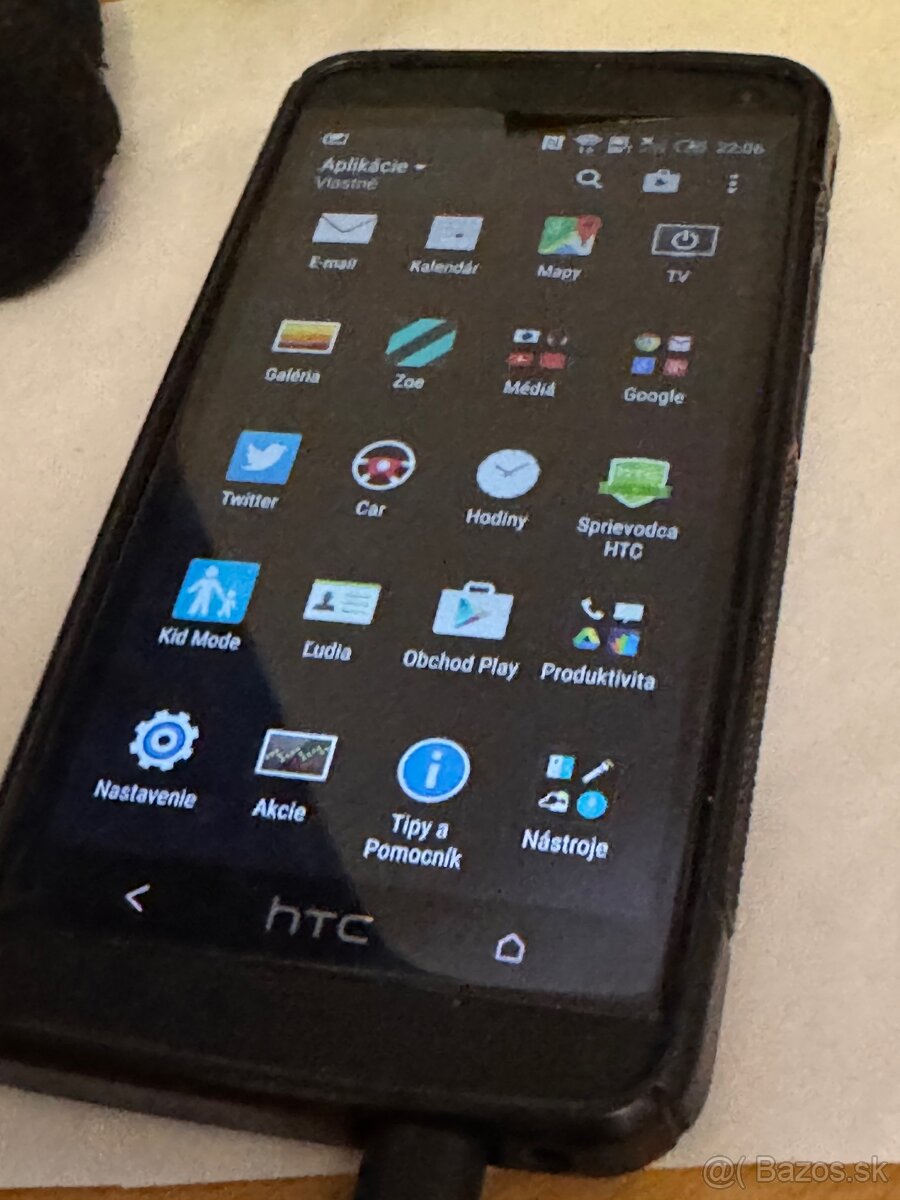 htc dotykovy telefon