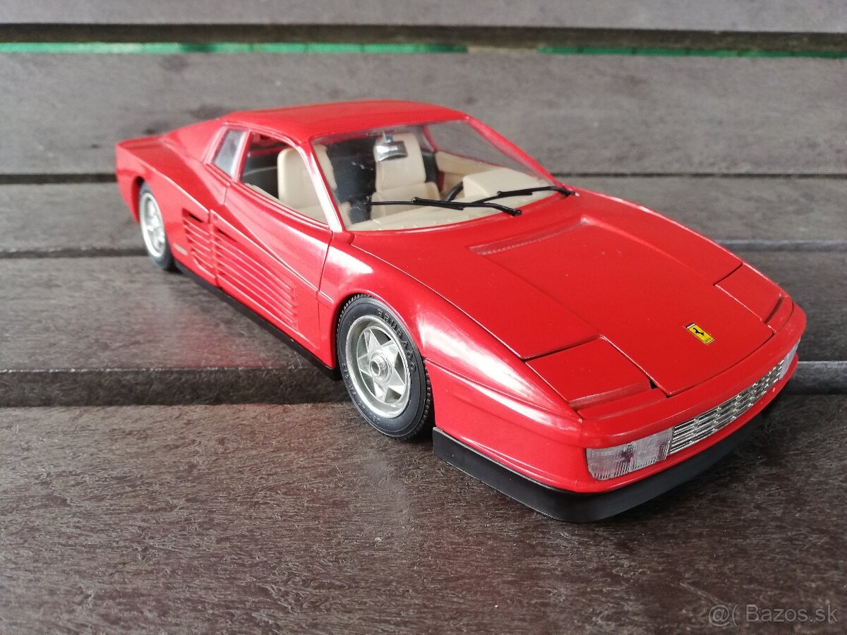 Bburago Ferrari Testarossa 1984, 1:18