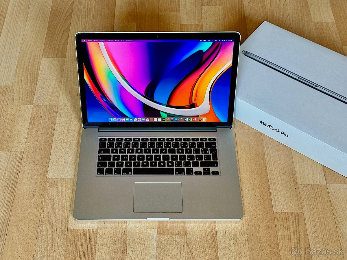 MacBook Pro 15" i7-2GHz,4j/8GB/256GB, NOVÁ BATÉRIA