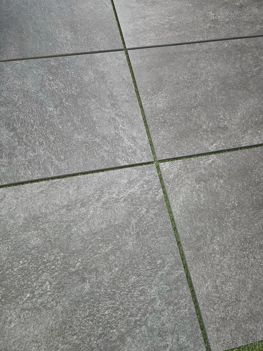 Dlažba uloženie aj bez lepenia hrubka 2cm 60x60 antracitová