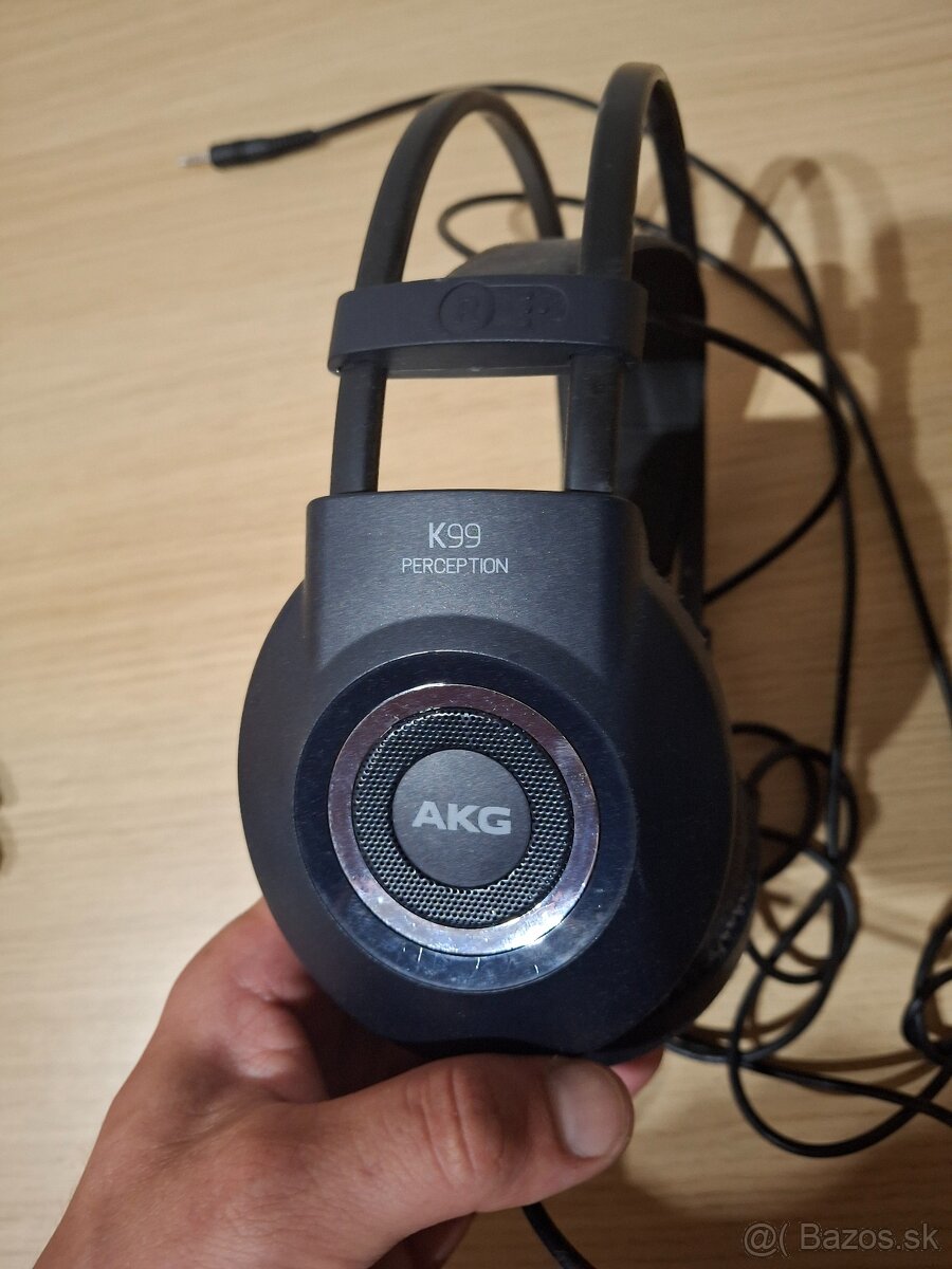 Bezdrôtové sluchátka philips TAA4216, AKG k99