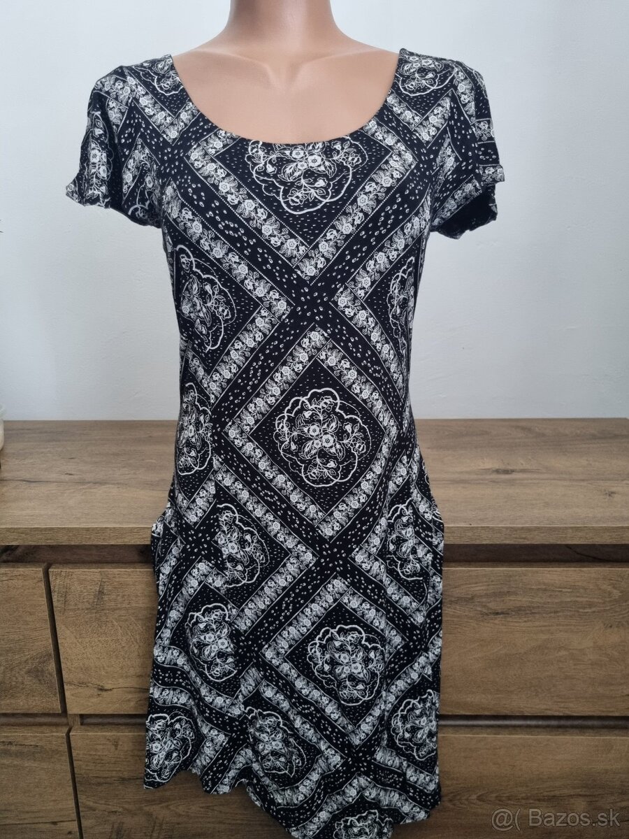 Letne saty 36/38 zn.Gina - znizena cena