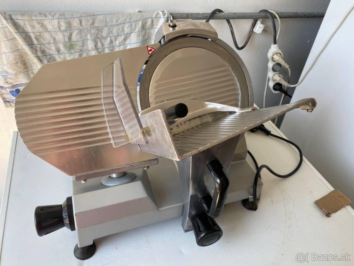 Priemyselný krájač (slicer) na mäso – Morgan Catering Equipm