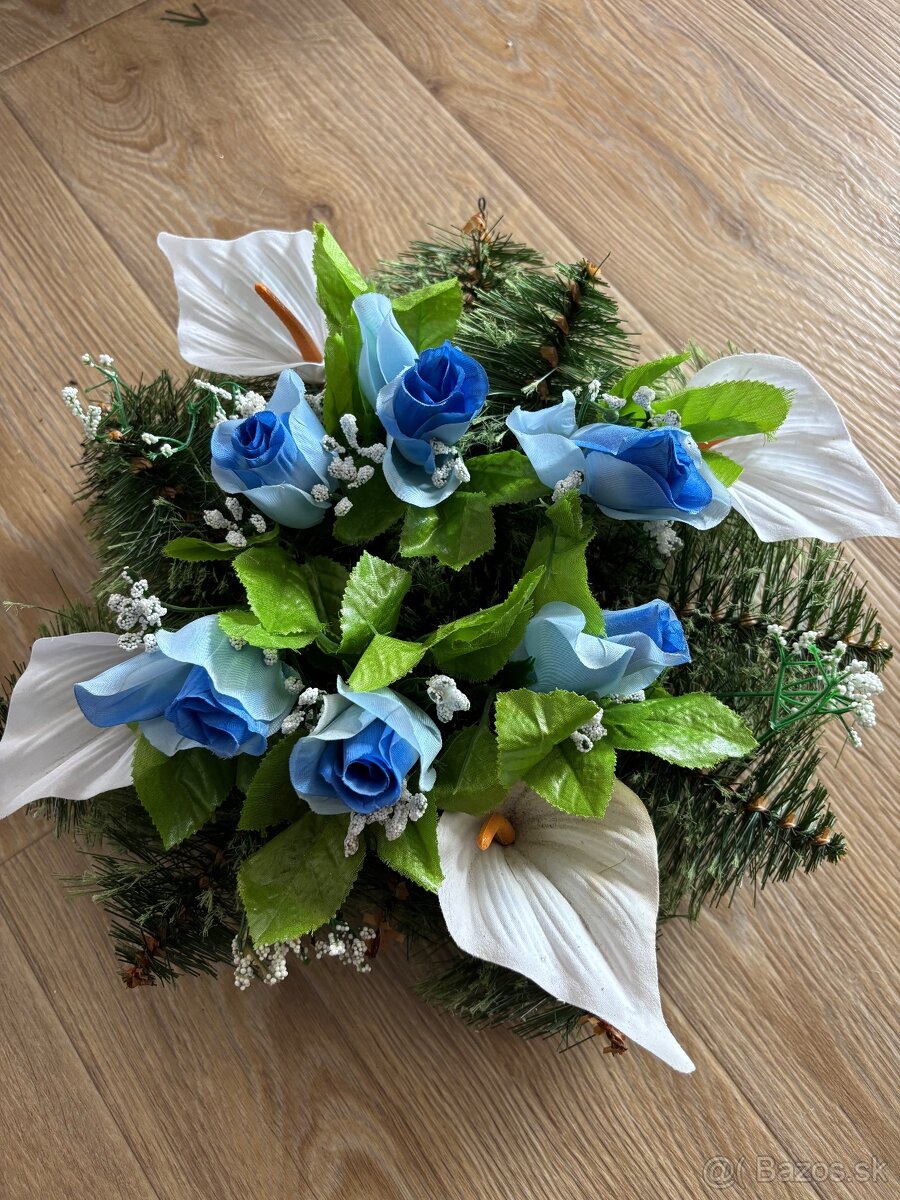 PREDÁM VENIEC NA HROB