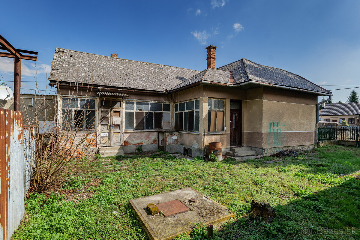 Na predaj rodinný dom s pozemkom v tichej lokalite | Budulov