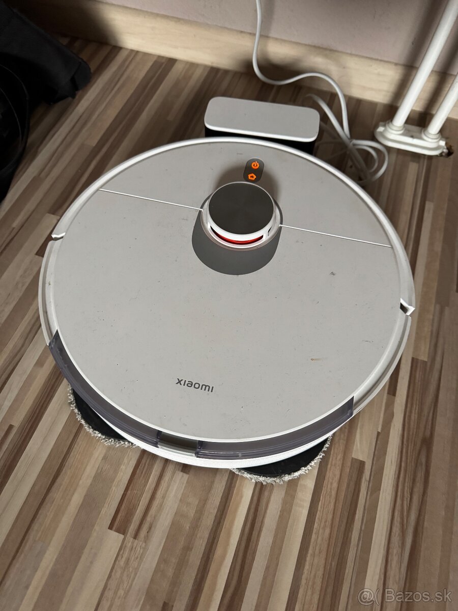 Predam Roboticky vysavac xiaomi S20+