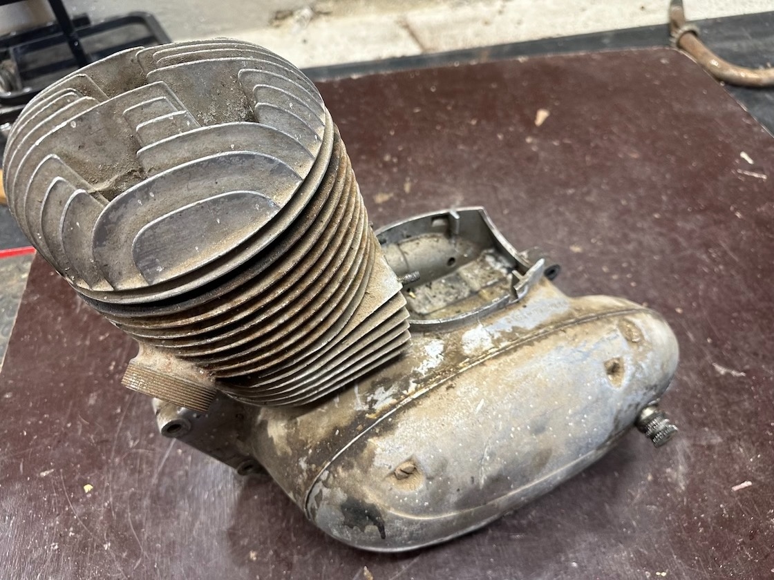 Predám MOTOR JAWA 250/353