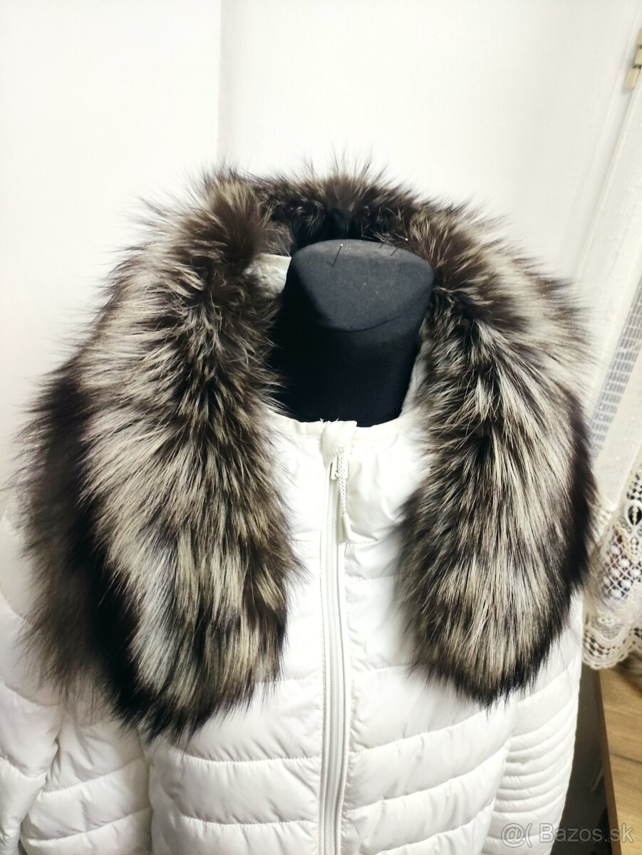 Pravá strieborná líška na kapucňu atď.