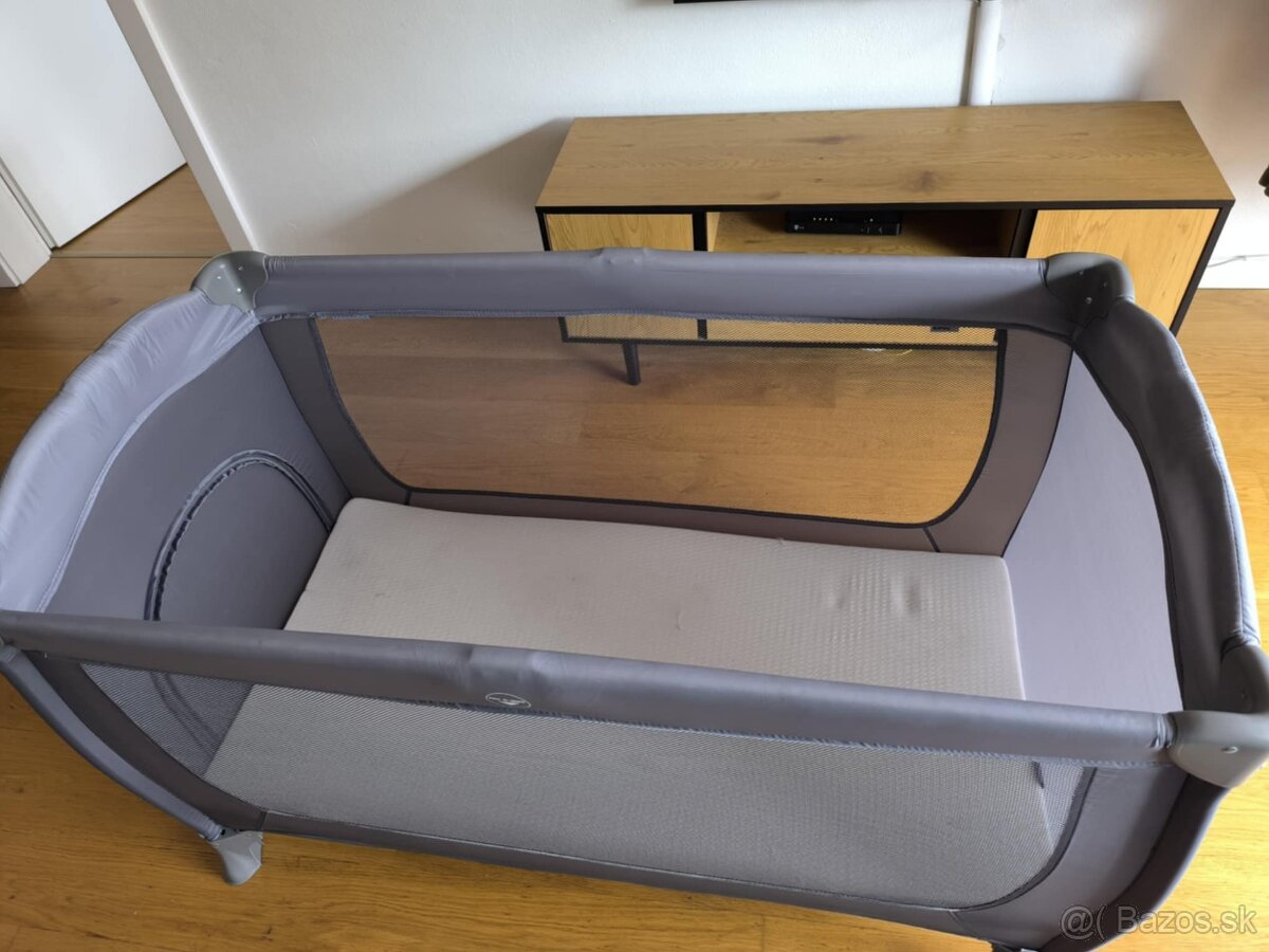 Predám detskú cestovnú postieľku