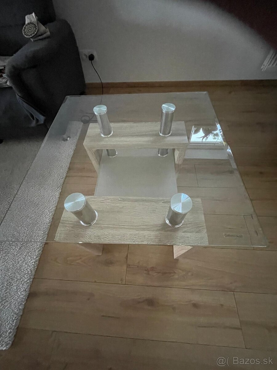 Konferenčný stolík DAONOKWOD