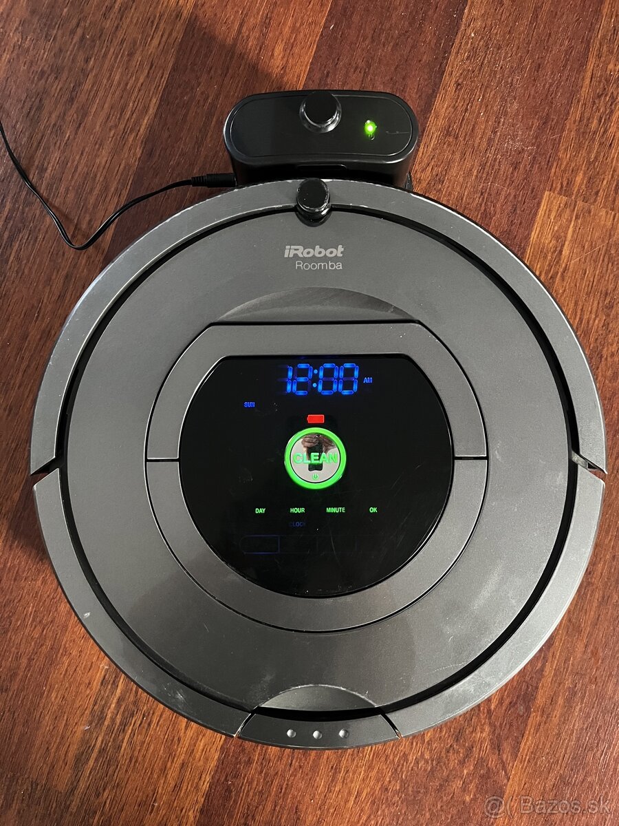 Robotický vysávač iRobot Roomba 780