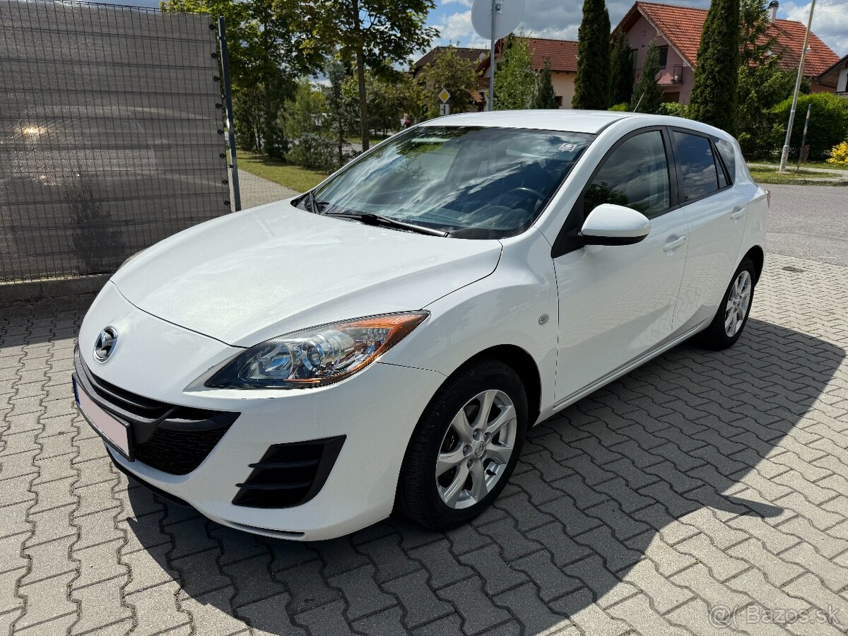 Mazda 3 1.6 DOHC Hatchback