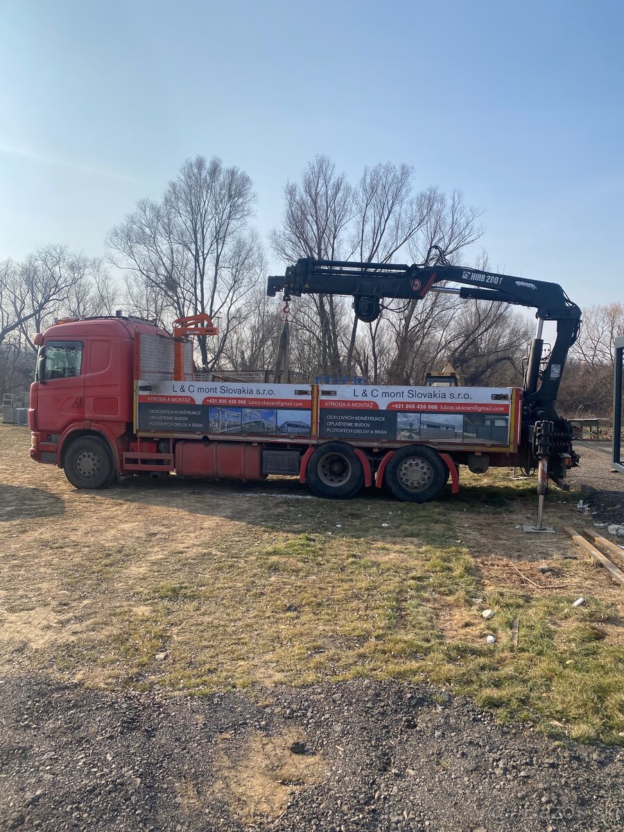 nákladné auto s hydraulickou rukou Scania R164GB