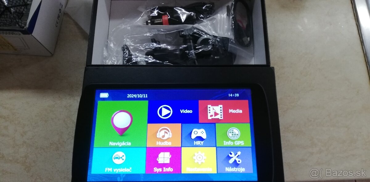 GPS navigacia, 7 palcov, 256M+8G,kamion