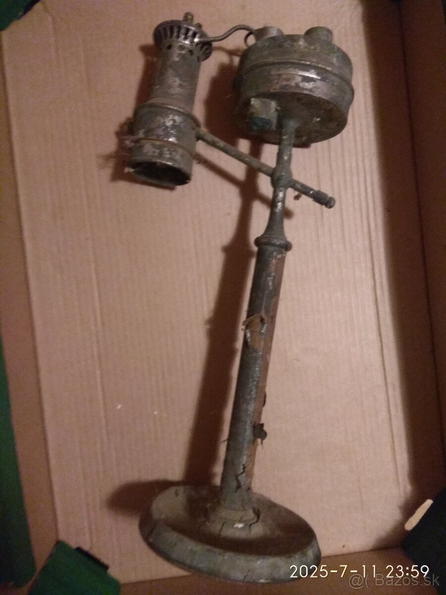 Viktória liehova lampa