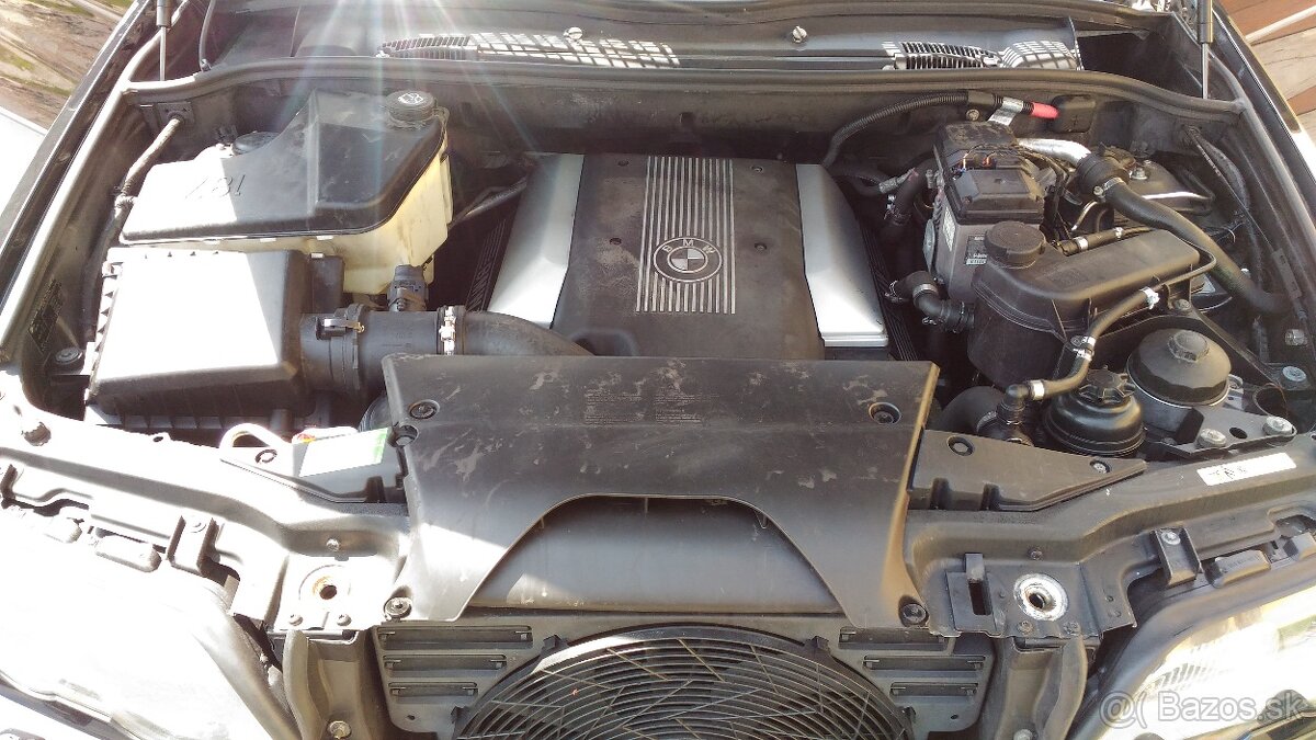 bmw x5 e53 4,4i m62 motor --TOP STAV + ZARUKA 