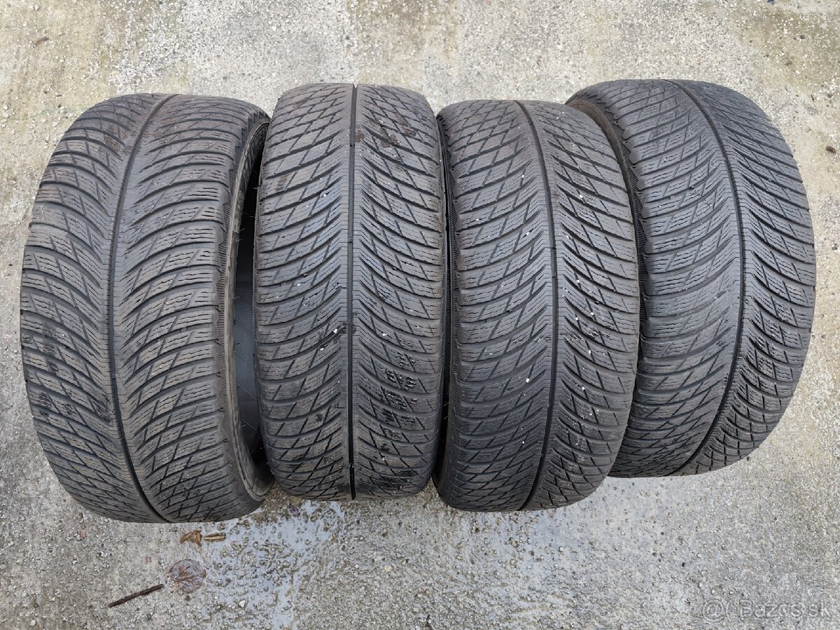 235/45R18 98V Michelin zimné