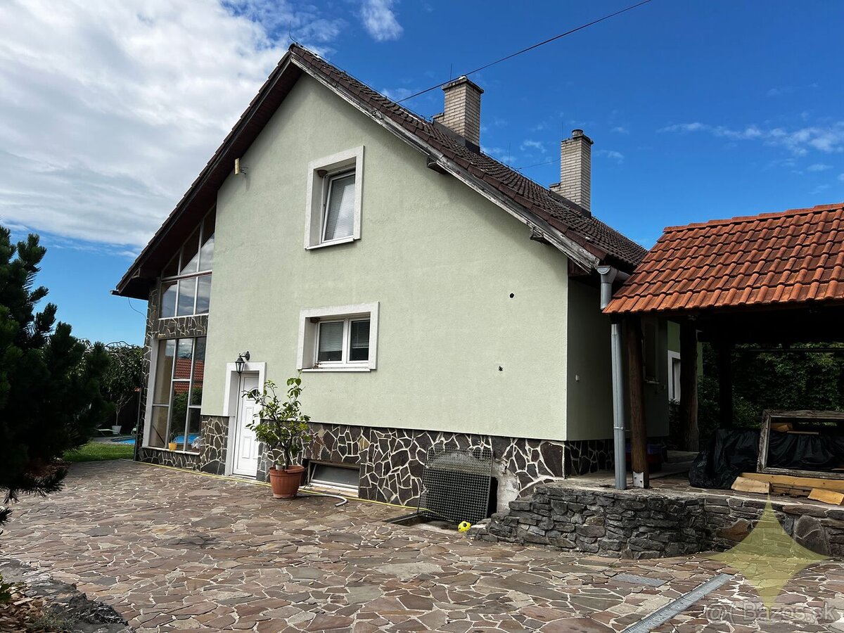 Predaj dvoch vidieckych rodinných domov