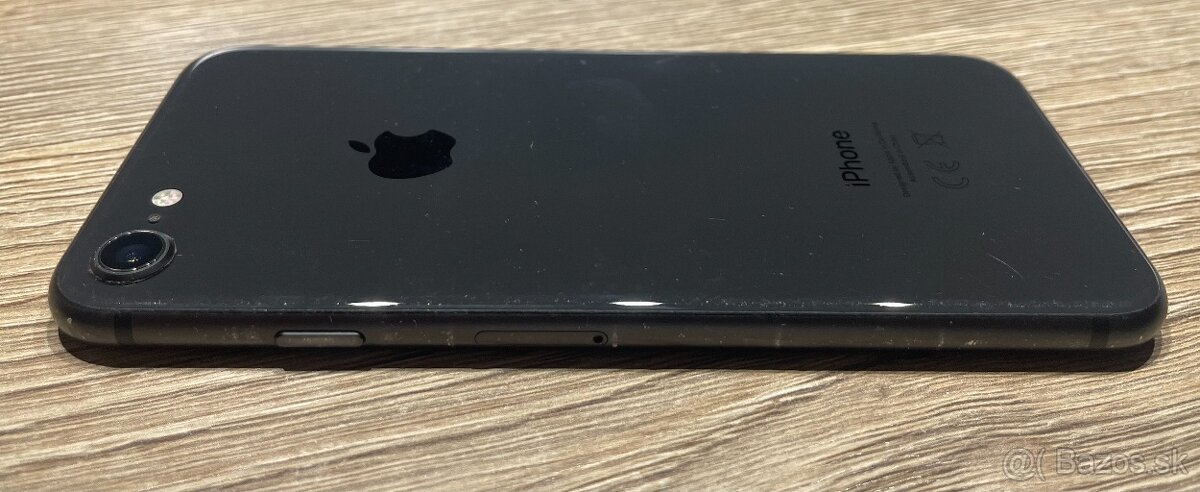 Predám Iphone 8 64GB Space Grey