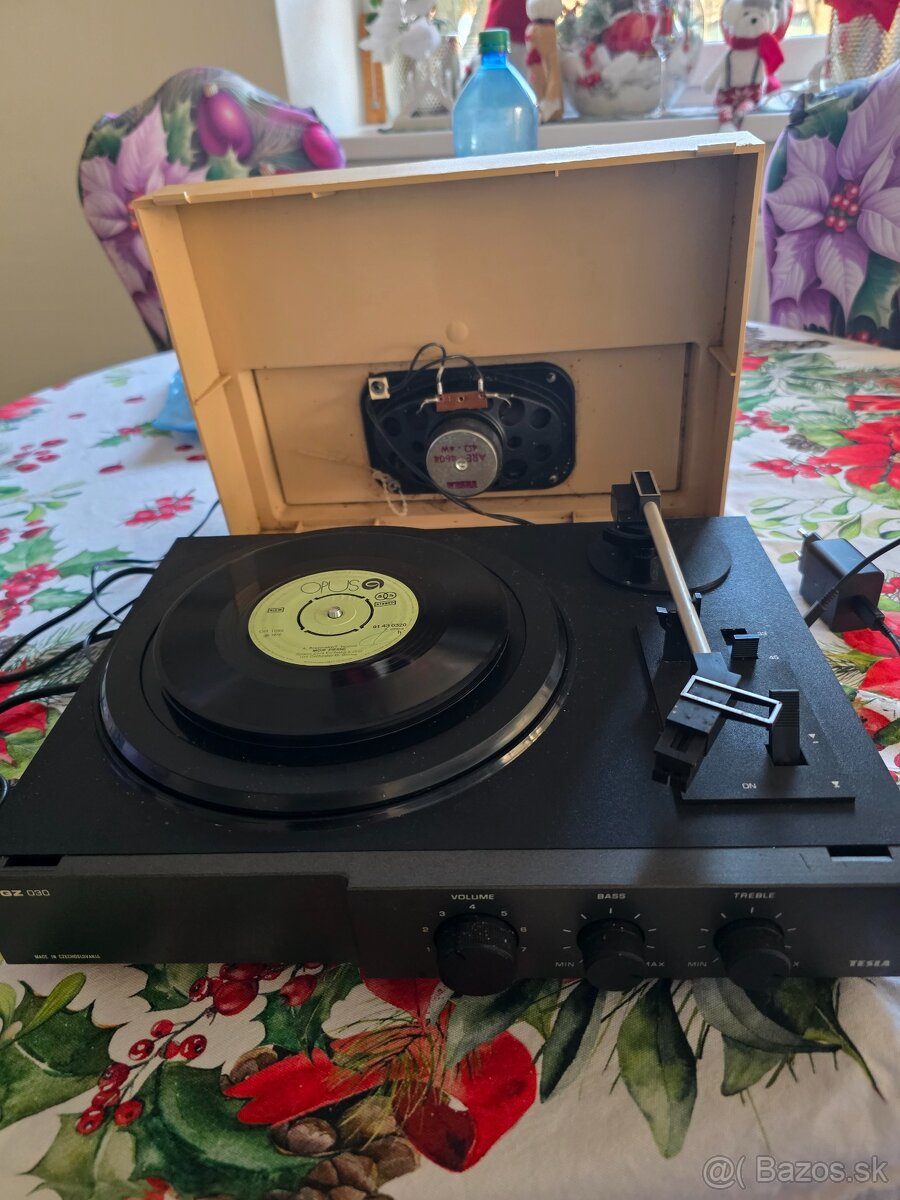 Predám gramof na platne