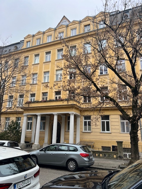 Mezonetový 3 izb. byt, SIENKIEWICZOVA ul.