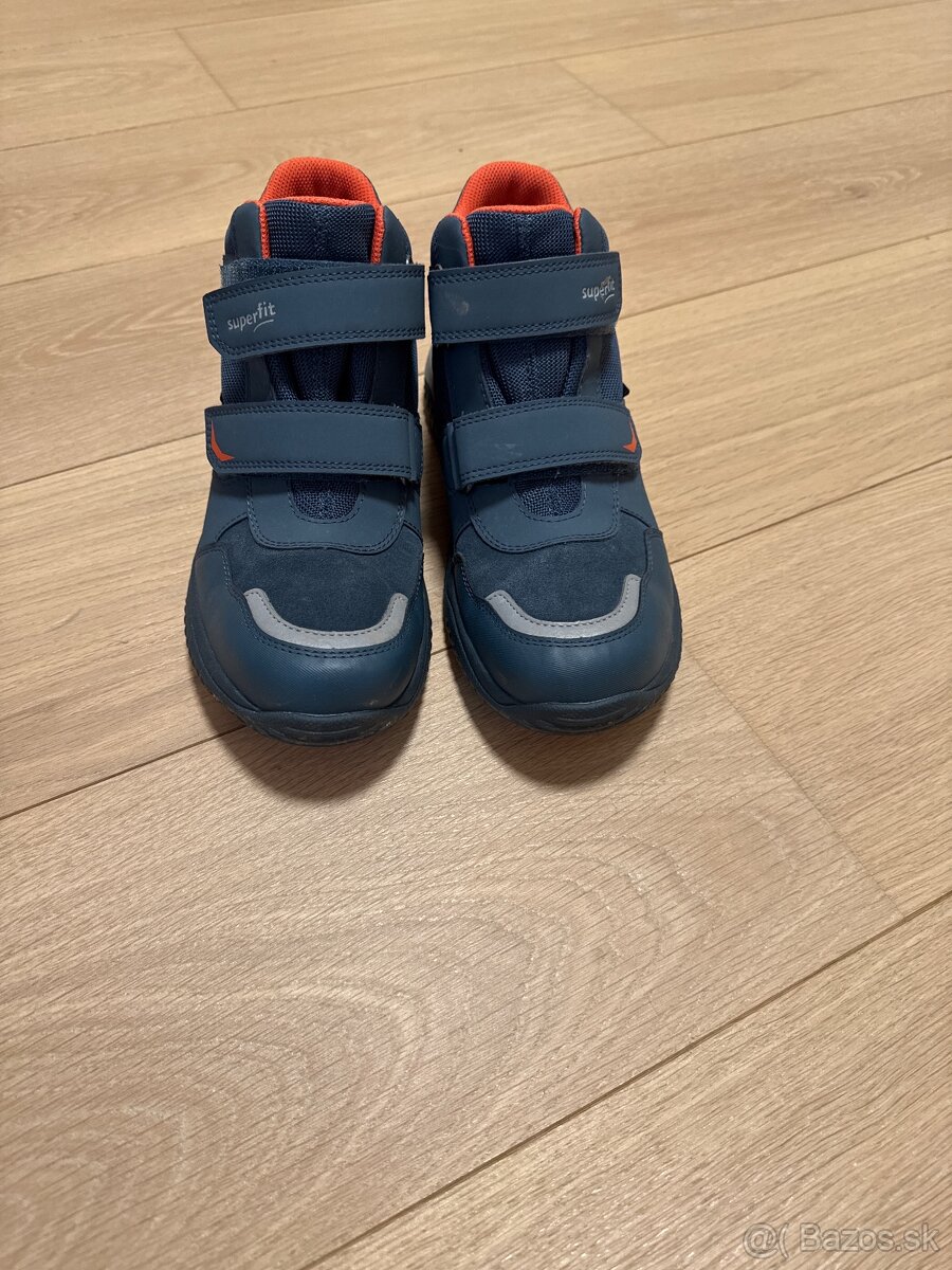 Goretexova obuv znacky SUPERFIT, velkost 42