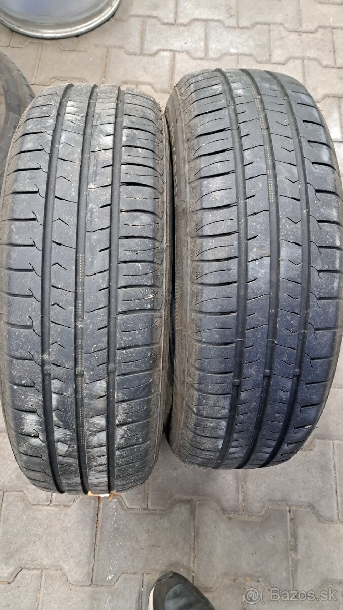 195/65R15 2ks Tomket