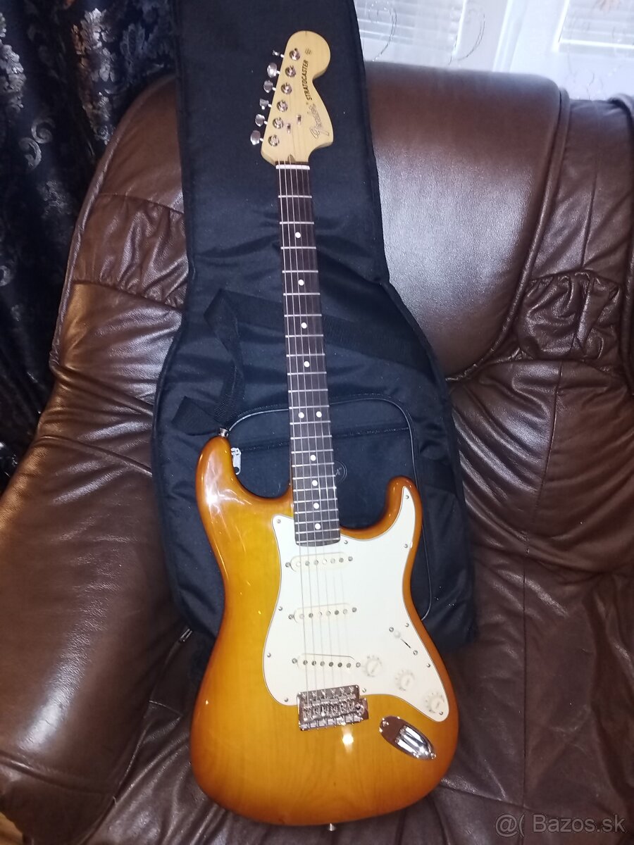 Fender Stratocaster performer USA