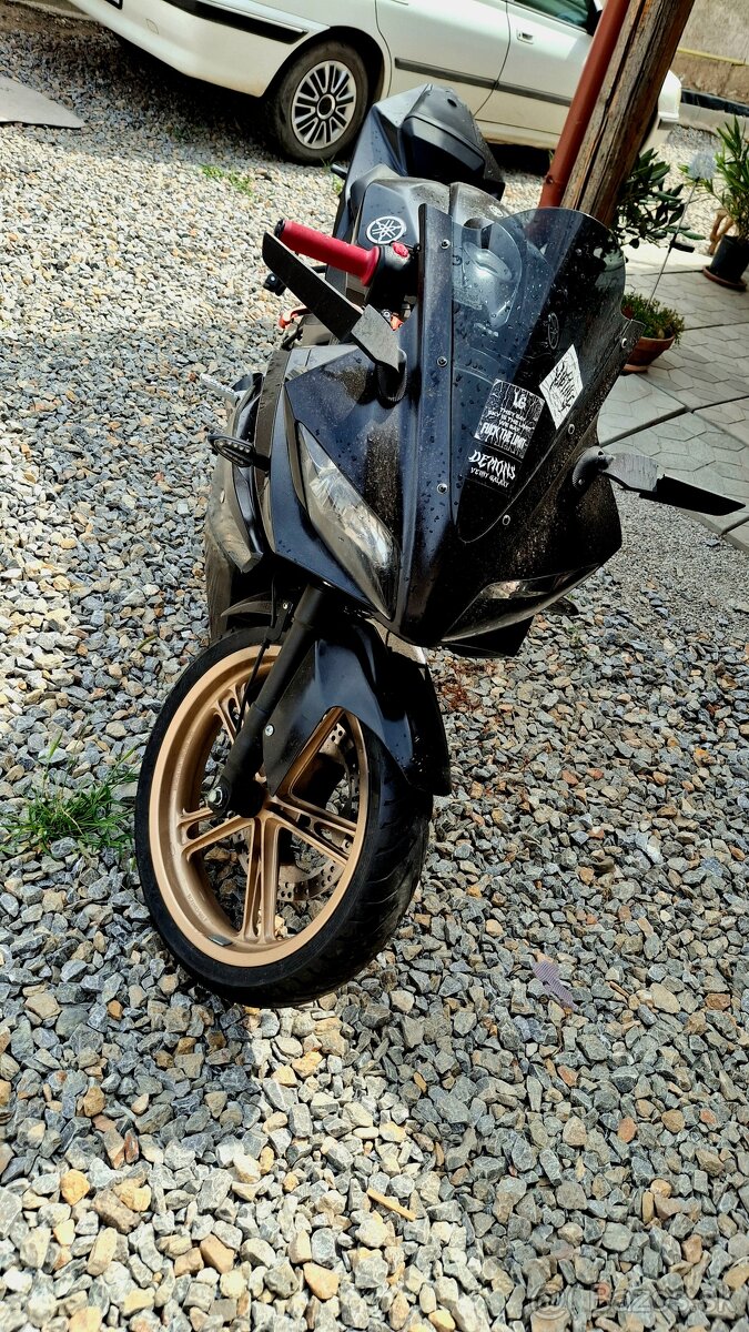 Yamaha yzf r125