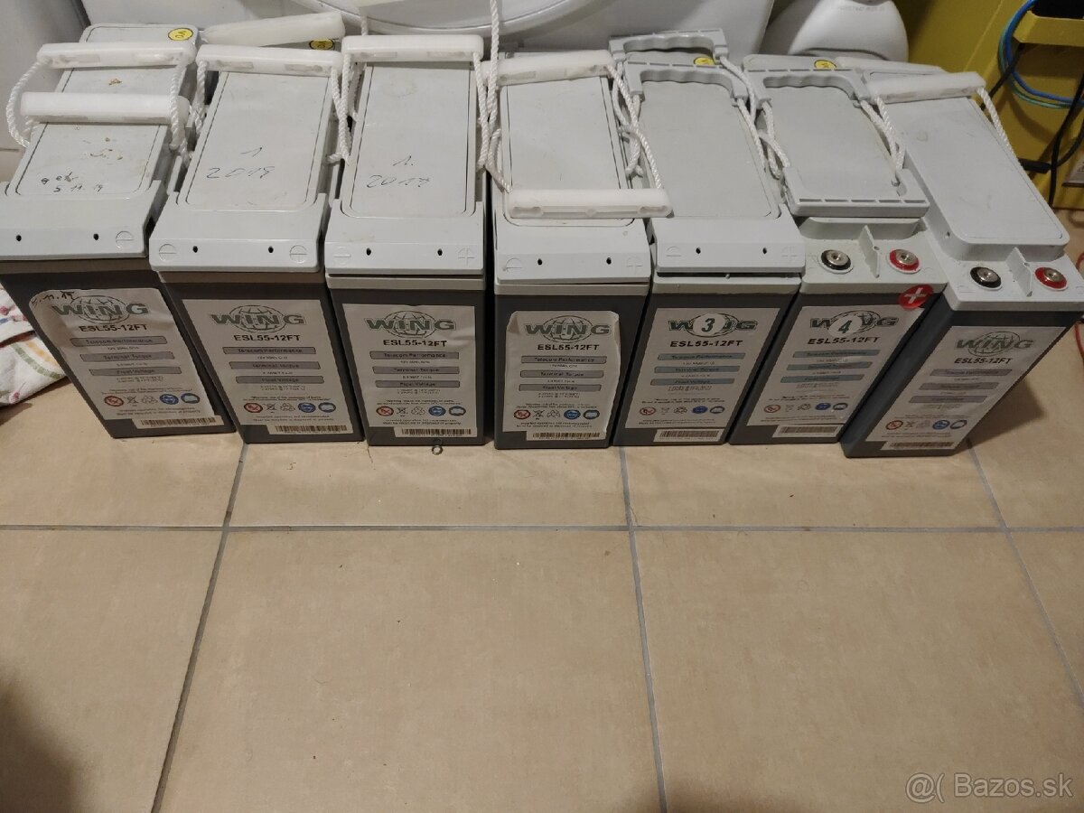 AGM batérie poškodené 7ks WING ESL55-12FT + 3ks funkčné