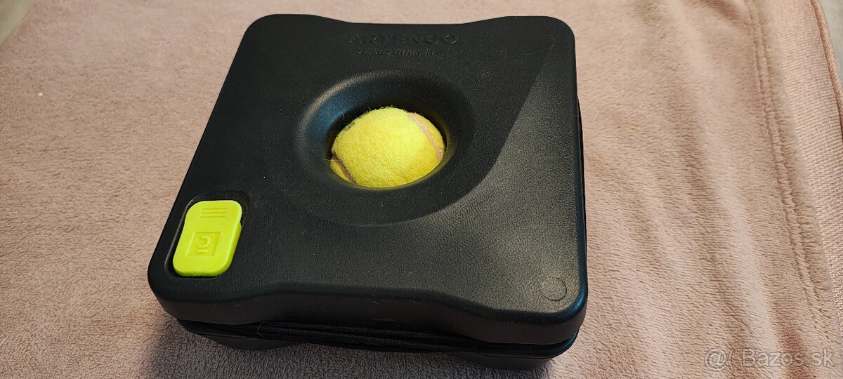 Tenisový trenažér čierny