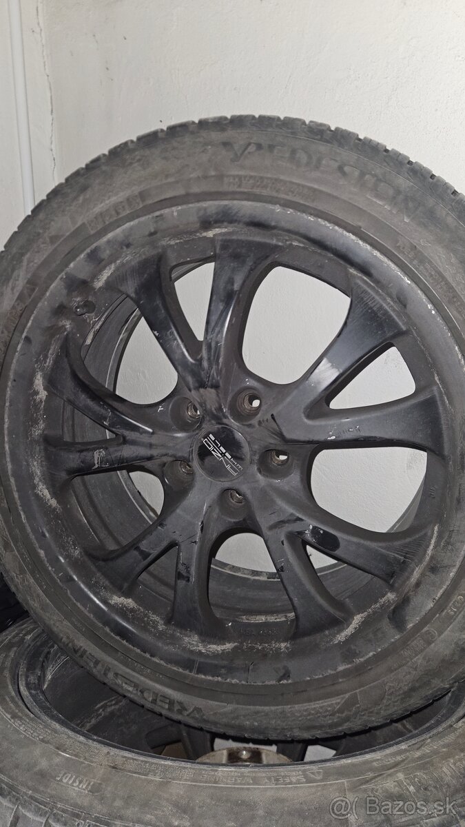 Elektróny plus zimne gumy 235 45 r18