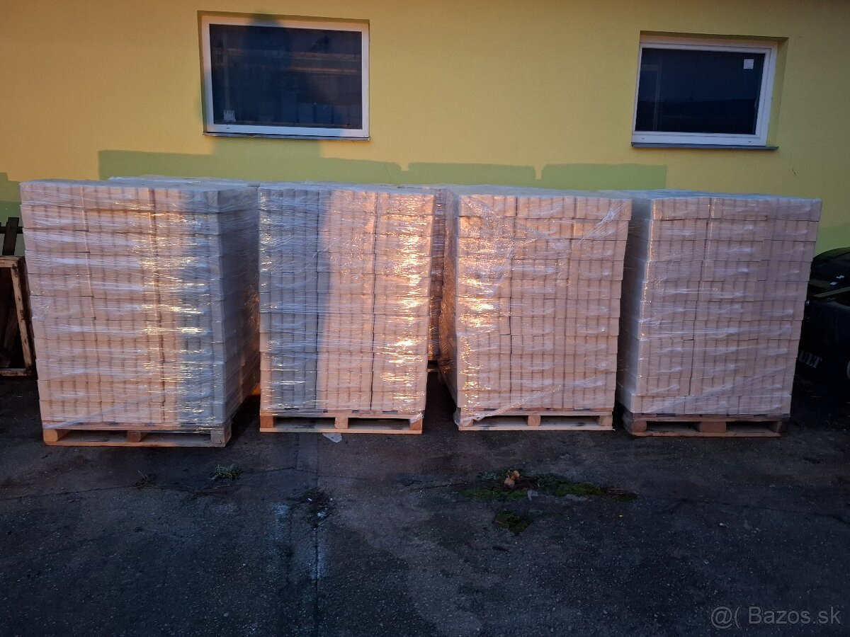 Brikety RUF 960kg - paleta.