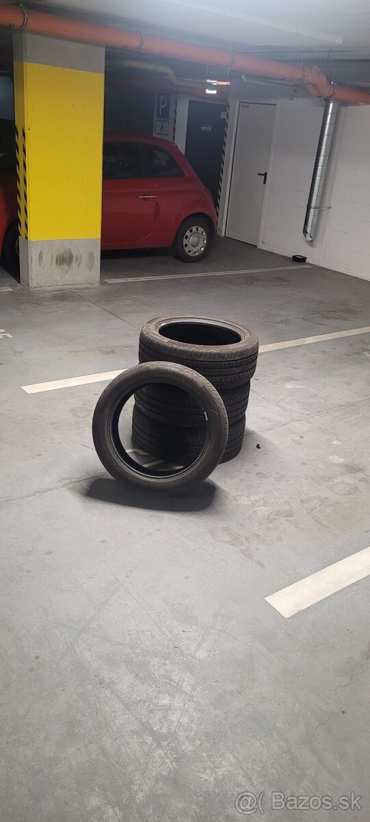 CONTINENTAL - letné pneu 235/45 R 18