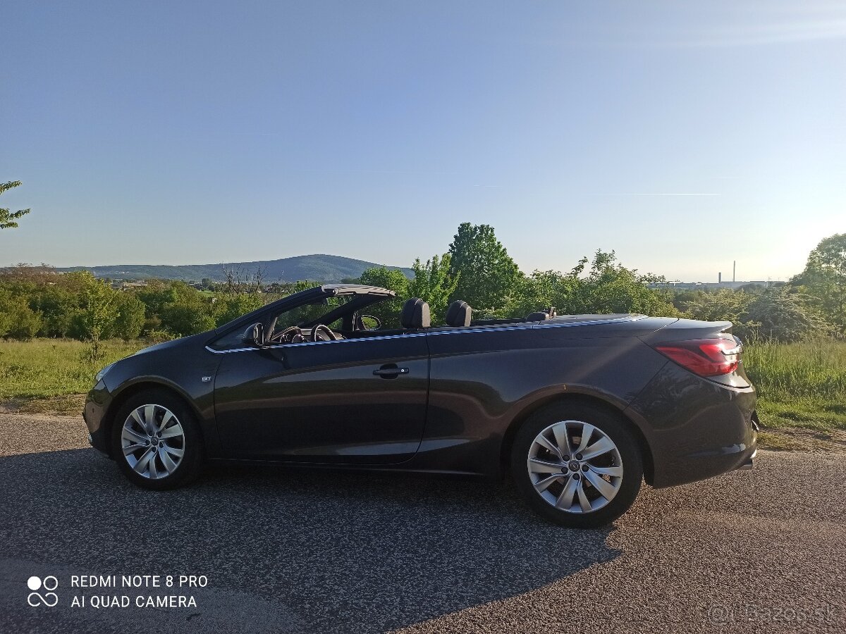 Opel Cascada cabrio 1.6 benzín, koža