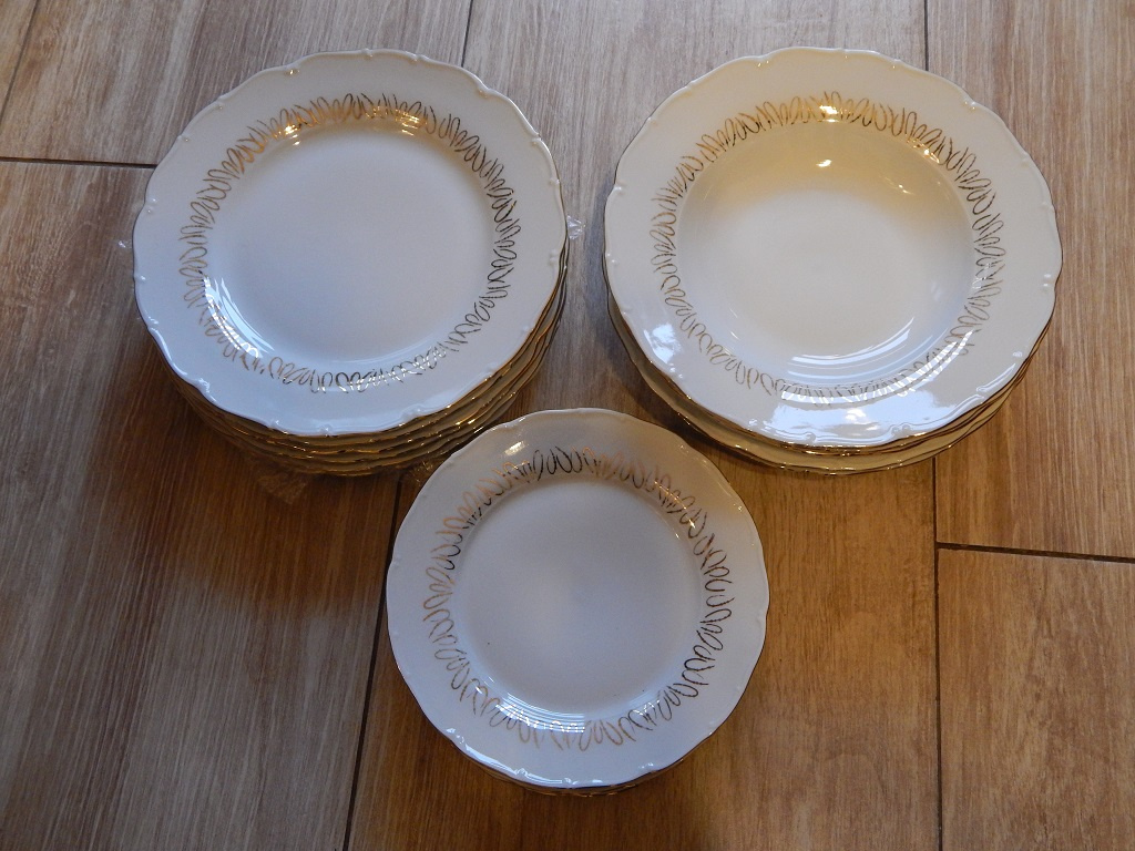 Retro porcelánová súprava Thun – Československo (18 ks)