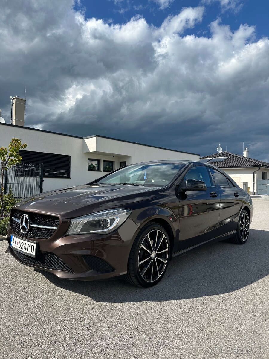 Mercedes Benz CLA 180