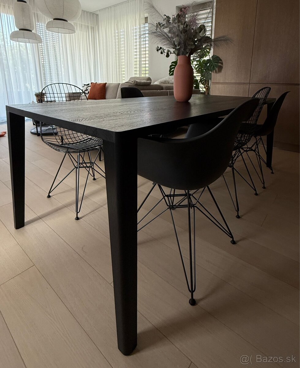 Masívny dubový stôl Bolia Graceful 200x95 cm