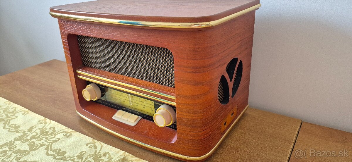 Radio s CD, USB