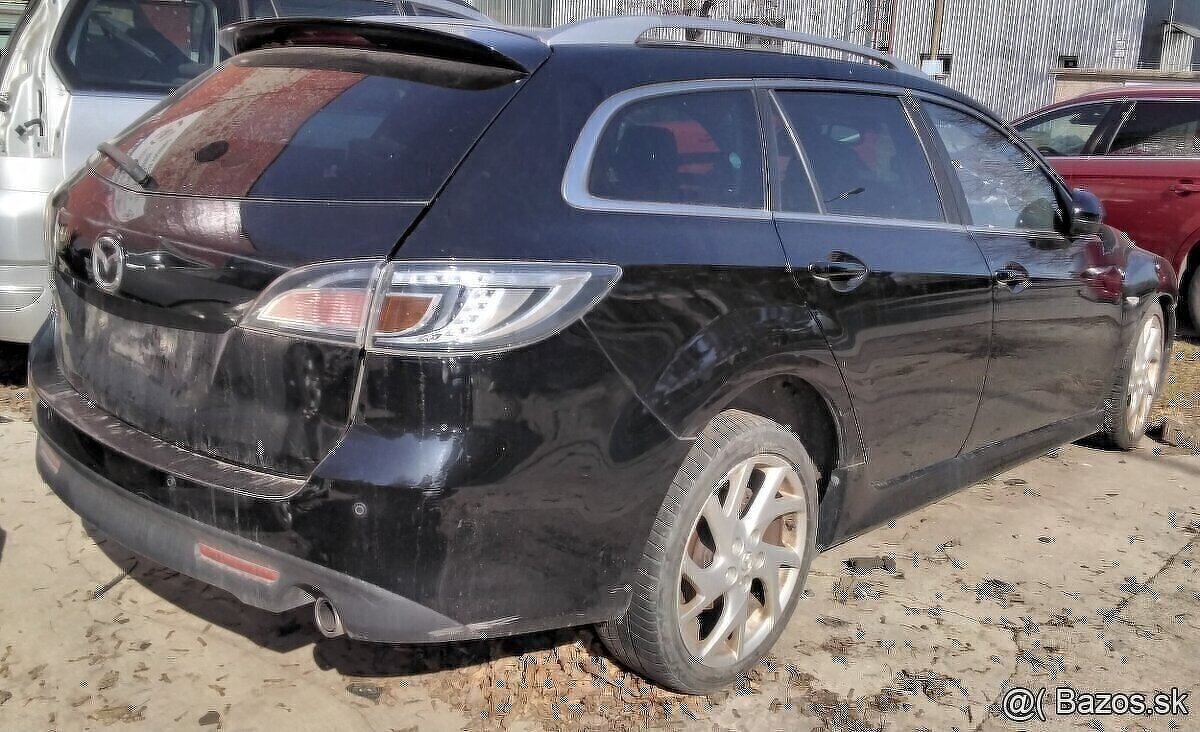 Mazda 6 2.2 D 2011 ZADNÉ SVETLA, MOTOR, PREVODOVKA, DVERE, T