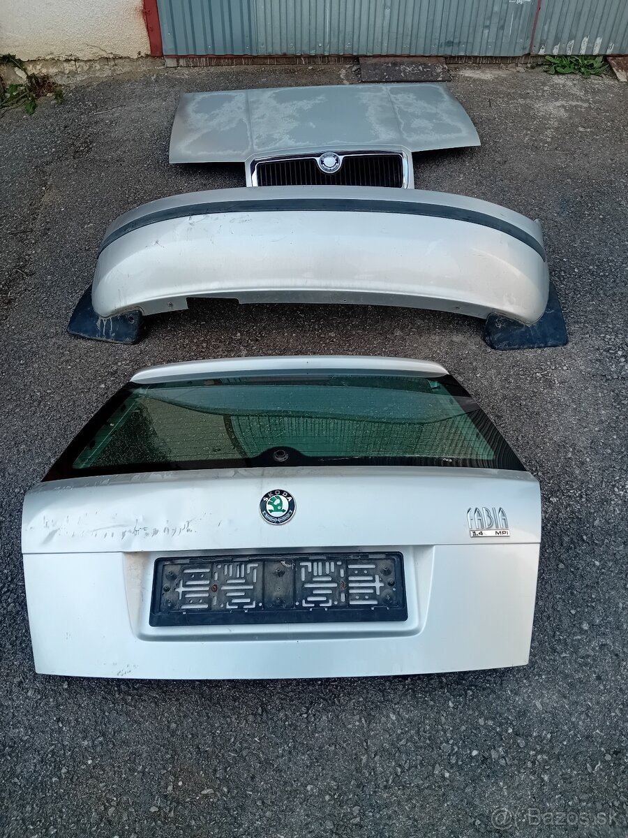Predam kufor ,naraznik ,kapotu škoda fabia 1