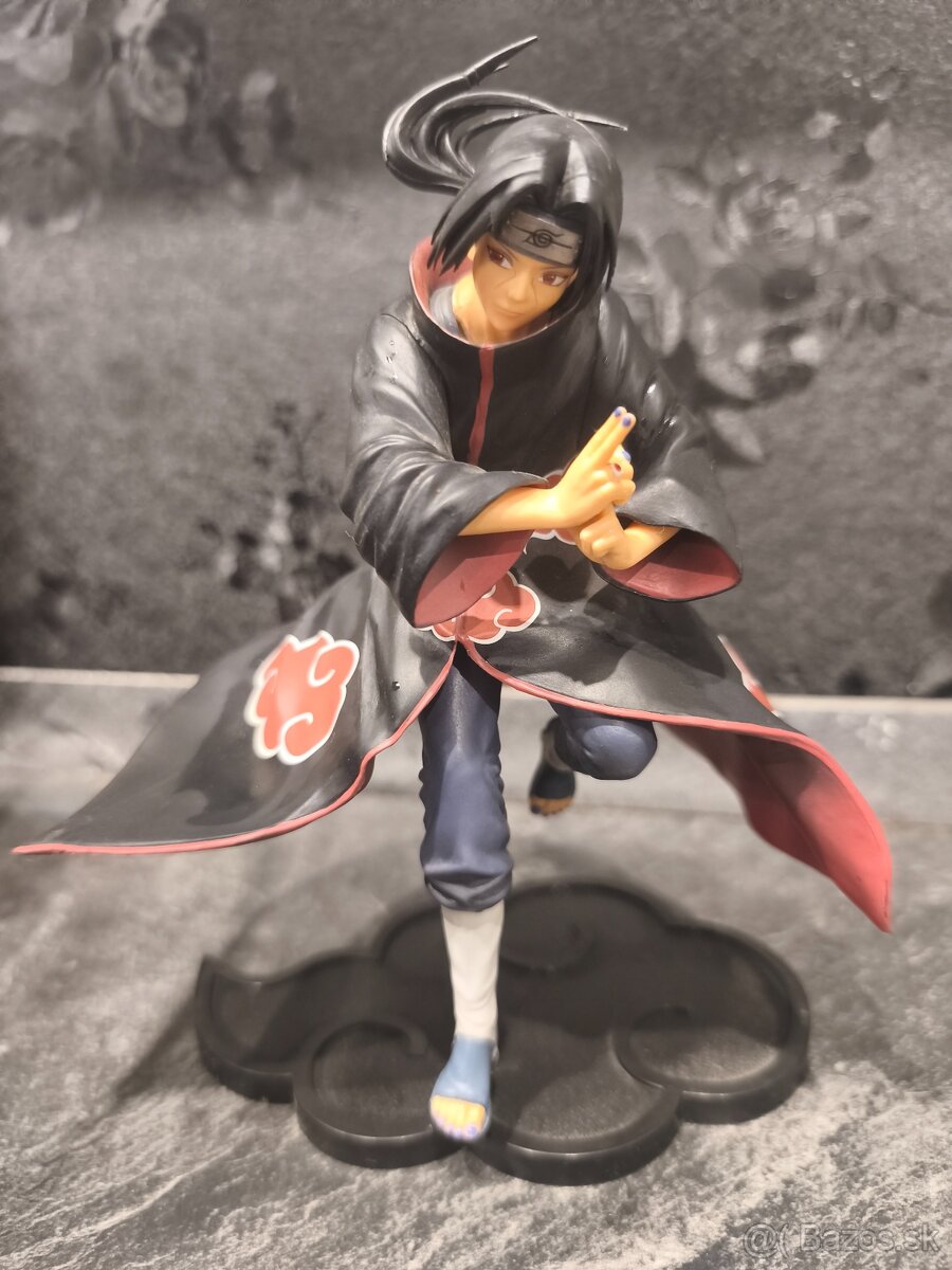 Predám figurku itachi