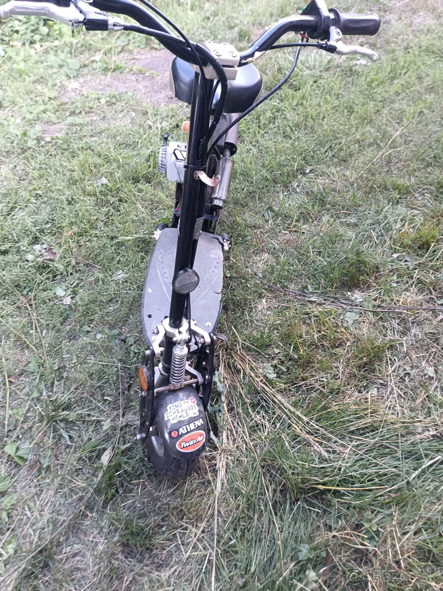 motorova kolobežka