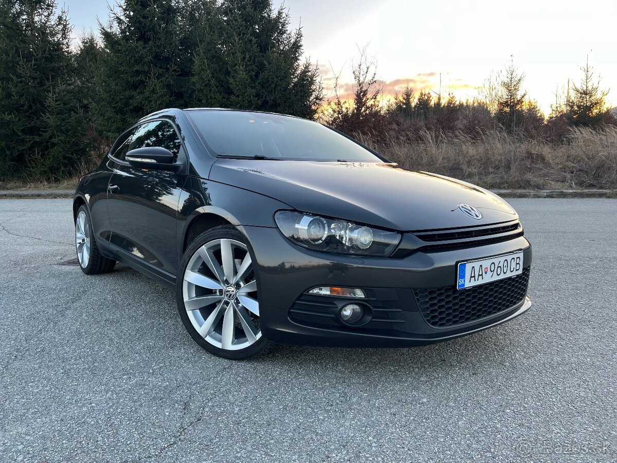 VW Scirocco 2.0 TSI 147 kW, automat DSG — športové kupé