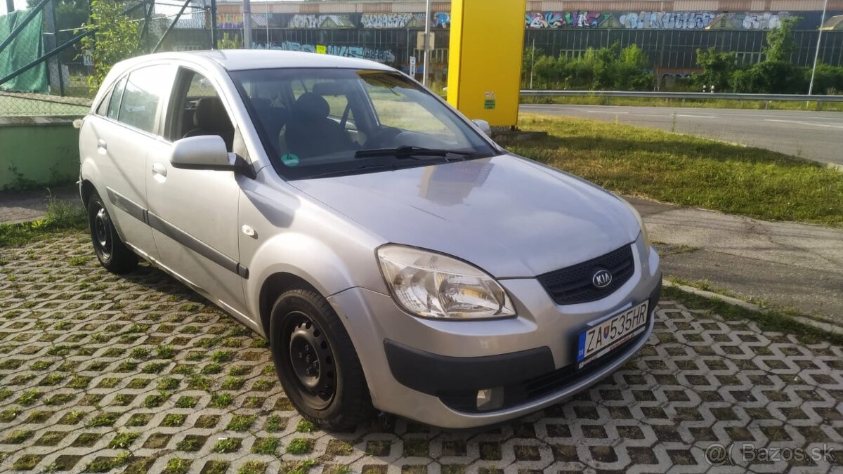 Kia Rio 1.4 benzin + lpg