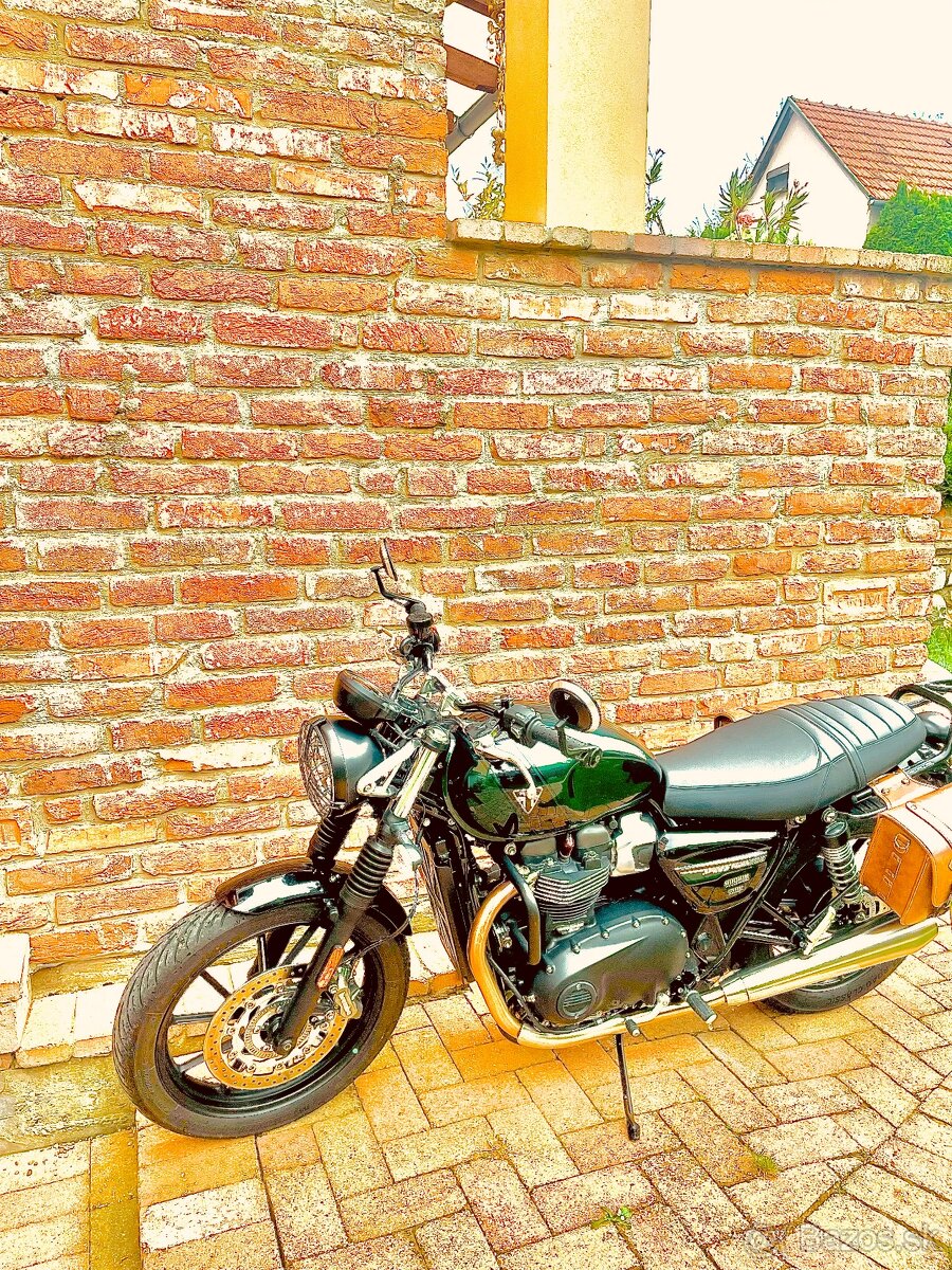 Triumph speed twin 900
