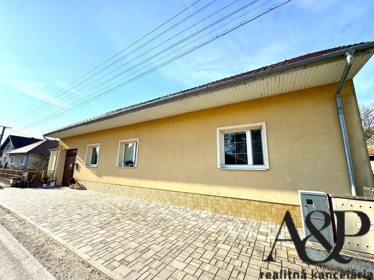 7 IZBOVÝ RODINNÝ DOM, POZEMOK 2717M2, PRIETRŽ, okr. SENICA