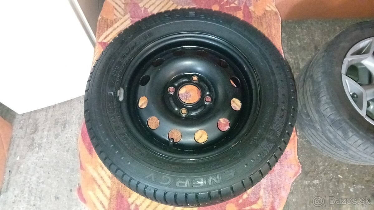Predám pneu 185/65 R14 s diskom 4×108